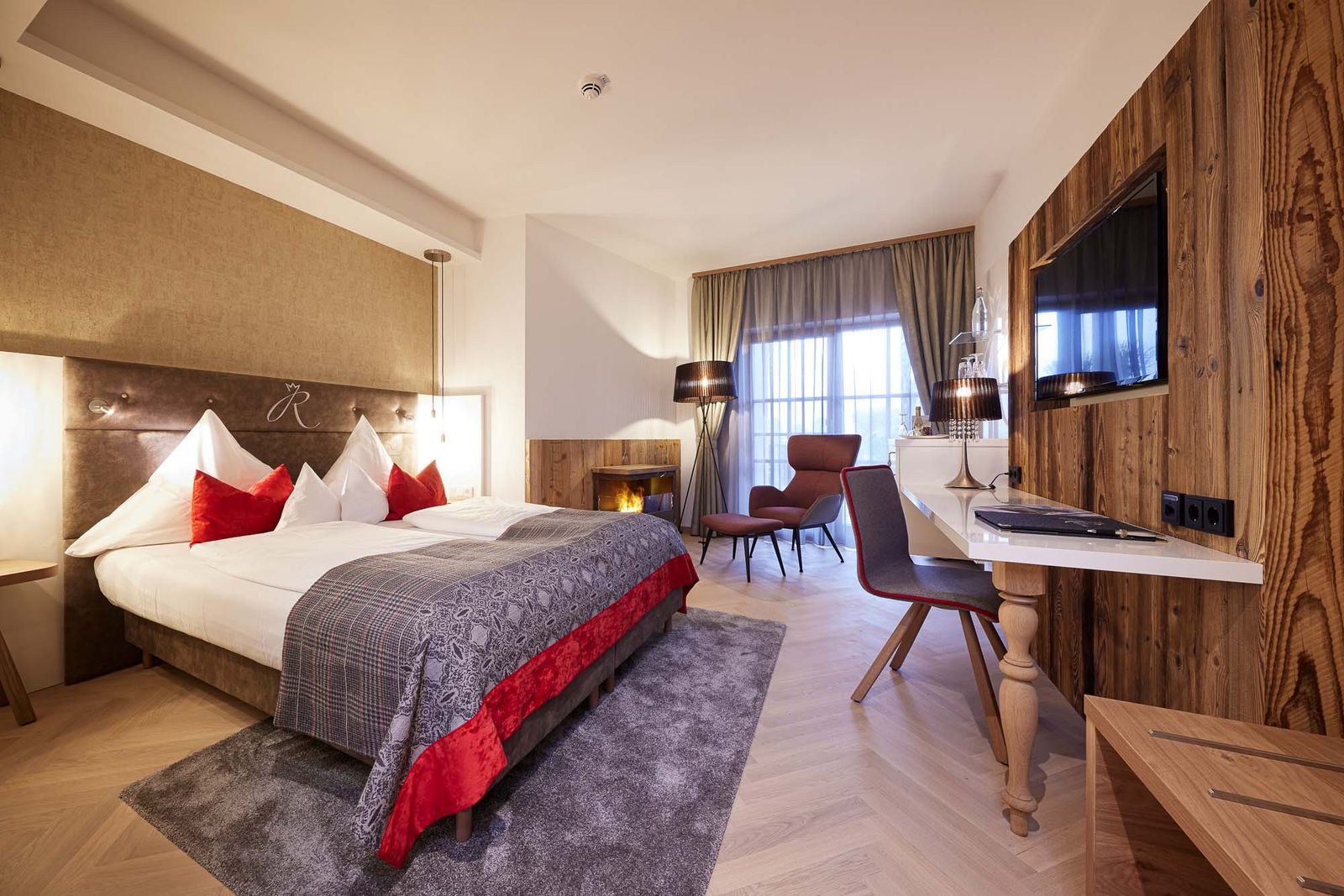 AlpenTraum – Deluxe Doppelzimmer image 4 - Hotel Das Rübezahl