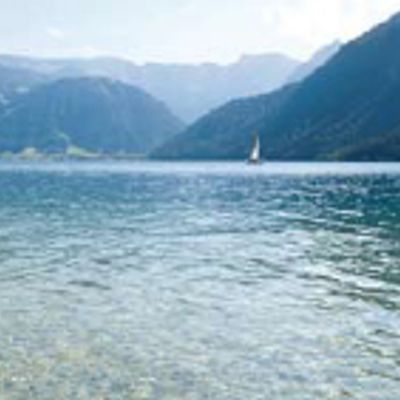 Offre: Midweek-Quickie avec 10% de réduction & bouteille de Prosecco dans la chambre - Das Karwendel - Ihr Wellness Zuhause am Achensee