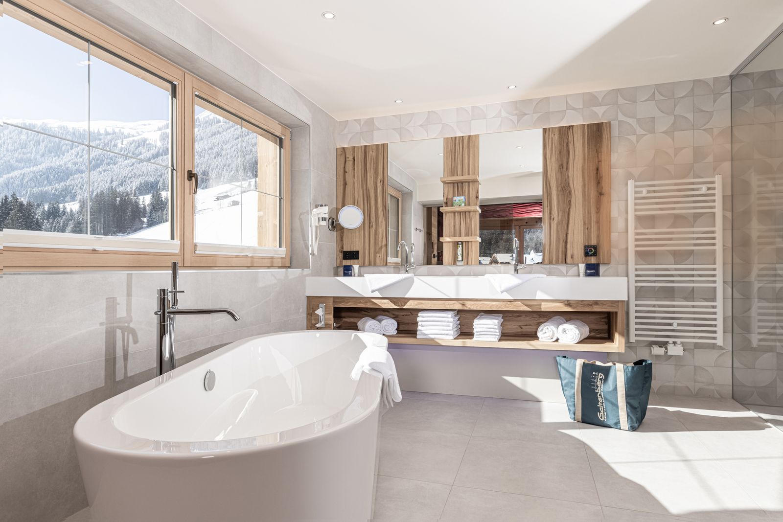 Premier deluxe Suite image 3 - Galtenberg Resort ****S