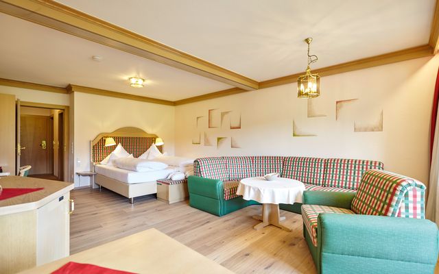 Suite „Petermännle“ 45m² image 1 - Wellnesshotel Sonnenhalde