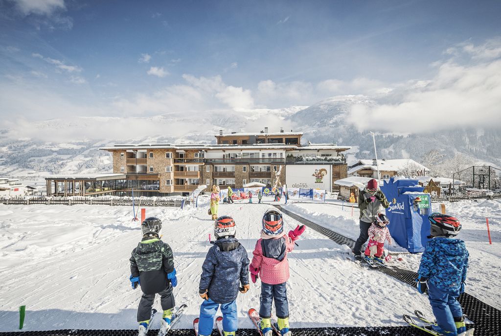 Weihnachten 2022 Zillertal Weihnachten im alpina zillertal Familienhotels.de