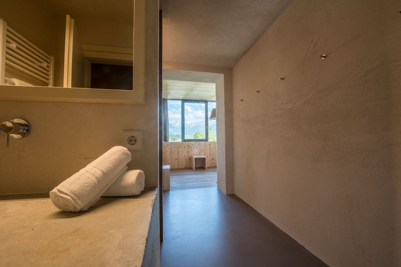 biohotel panorama mals doppelzimmer sonnengruß zirbe