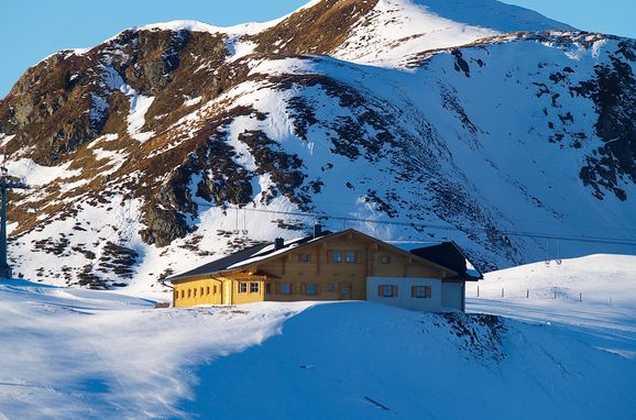 Frontansicht, Latschenalm, Jochberg, Tirol, Tirol, Österreich
