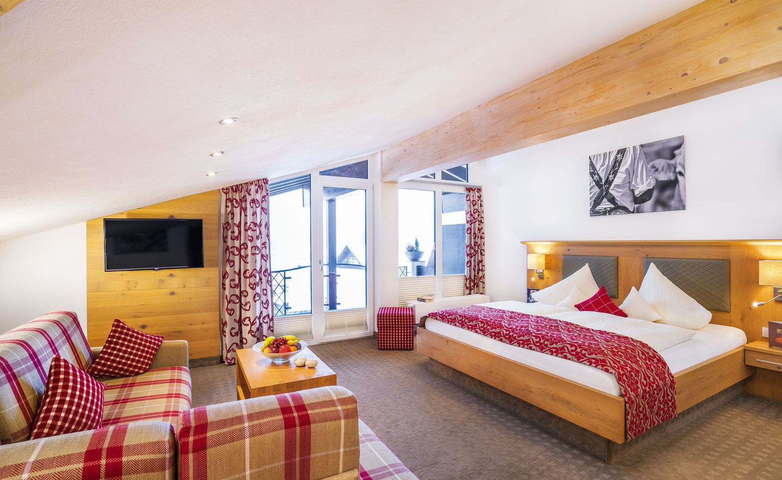 Alpen-Suite de Luxe 70 qm image 1 - Parkhotel Burgmühle