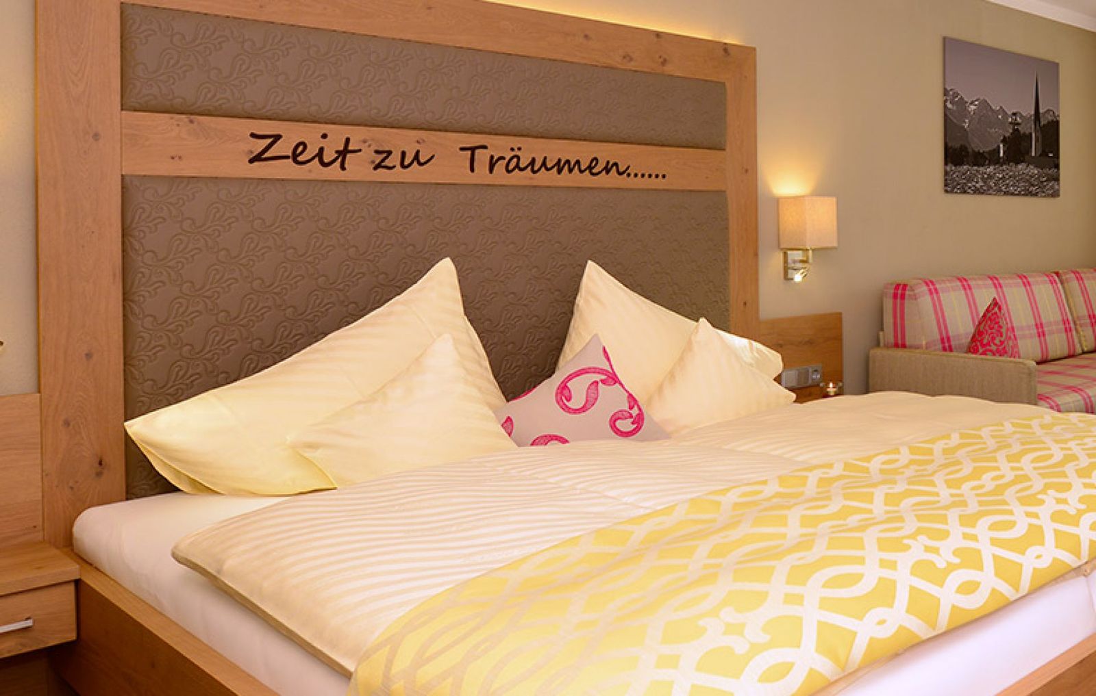 Doppelzimmer de Luxe 40 qm image 1 - Parkhotel Burgmühle