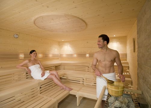 Biohotel Mattlihüs: Sauna Aufguss - Biohotel Mattlihüs, Oberjoch, Allgäu, Bayern, Deutschland