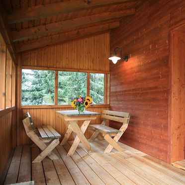 Terrasse, Alpine-Lodges Theresia, Arriach, Kärnten, Kärnten, Österreich