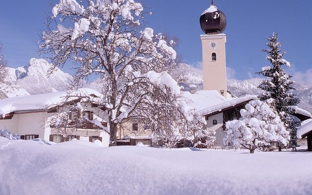 Tyrolean Christmas 2/14