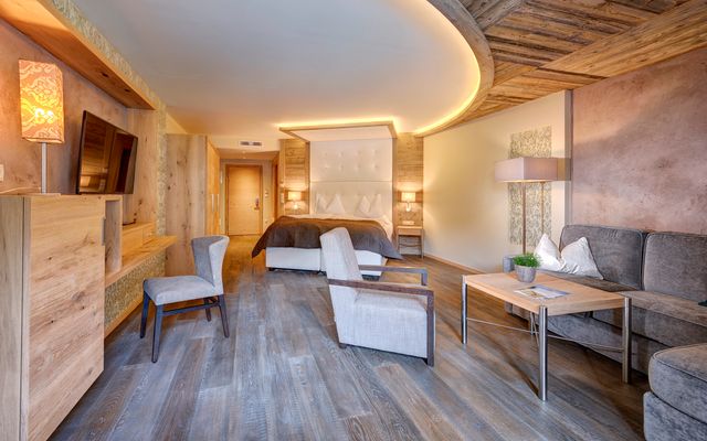 Doppelzimmer Ifinger image 2 - Quellenhof Luxury Resort Passeier