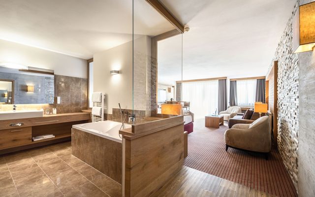 Suite Wellness deluxe image 2 - Quellenhof Luxury Resort Passeier