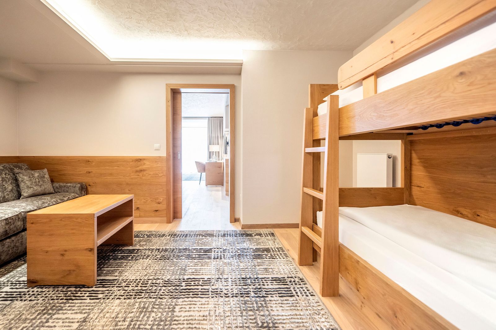 Doppelzimmer Edelweiß deluxe image 3 - Quellenhof Luxury Resort Passeier