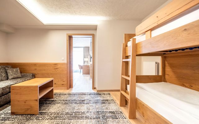 Doppelzimmer Edelweiß deluxe image 3 - Quellenhof Luxury Resort Passeier