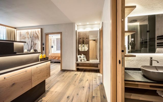 Rosen Suite Deluxe 3 image 9 - Quellenhof Luxury Resort Passeier