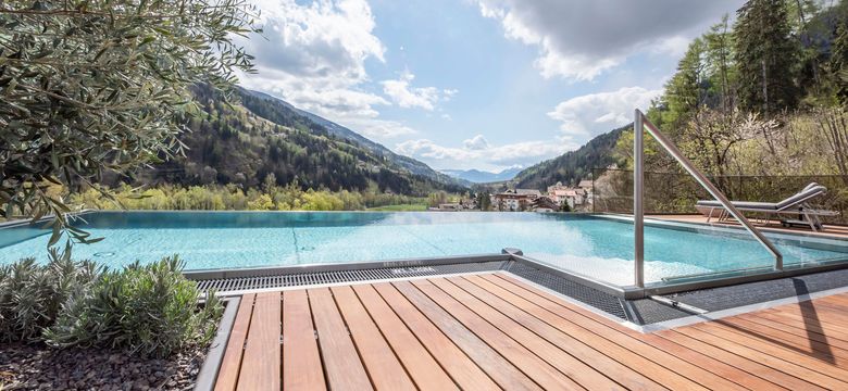 Quellenhof Luxury Resort Passeier: Infinity-Chalet image #1
