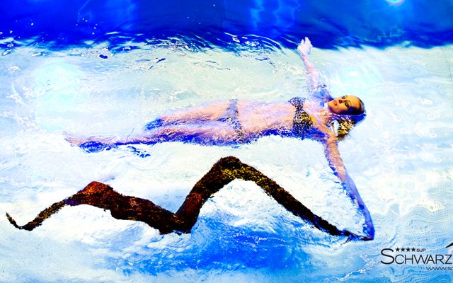 Pure Altitude Gesichtsmassage mit Jadesteinen