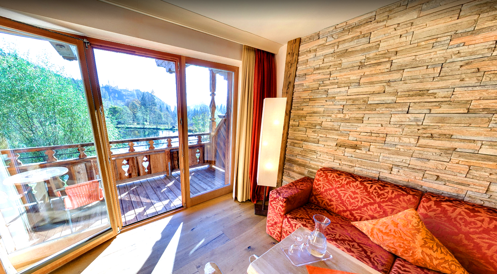 JUNIORSUITE DRACHENREICH FAMILY image 2 - Berghotel & Spa Hotel Feuriger Tatzlwurm 