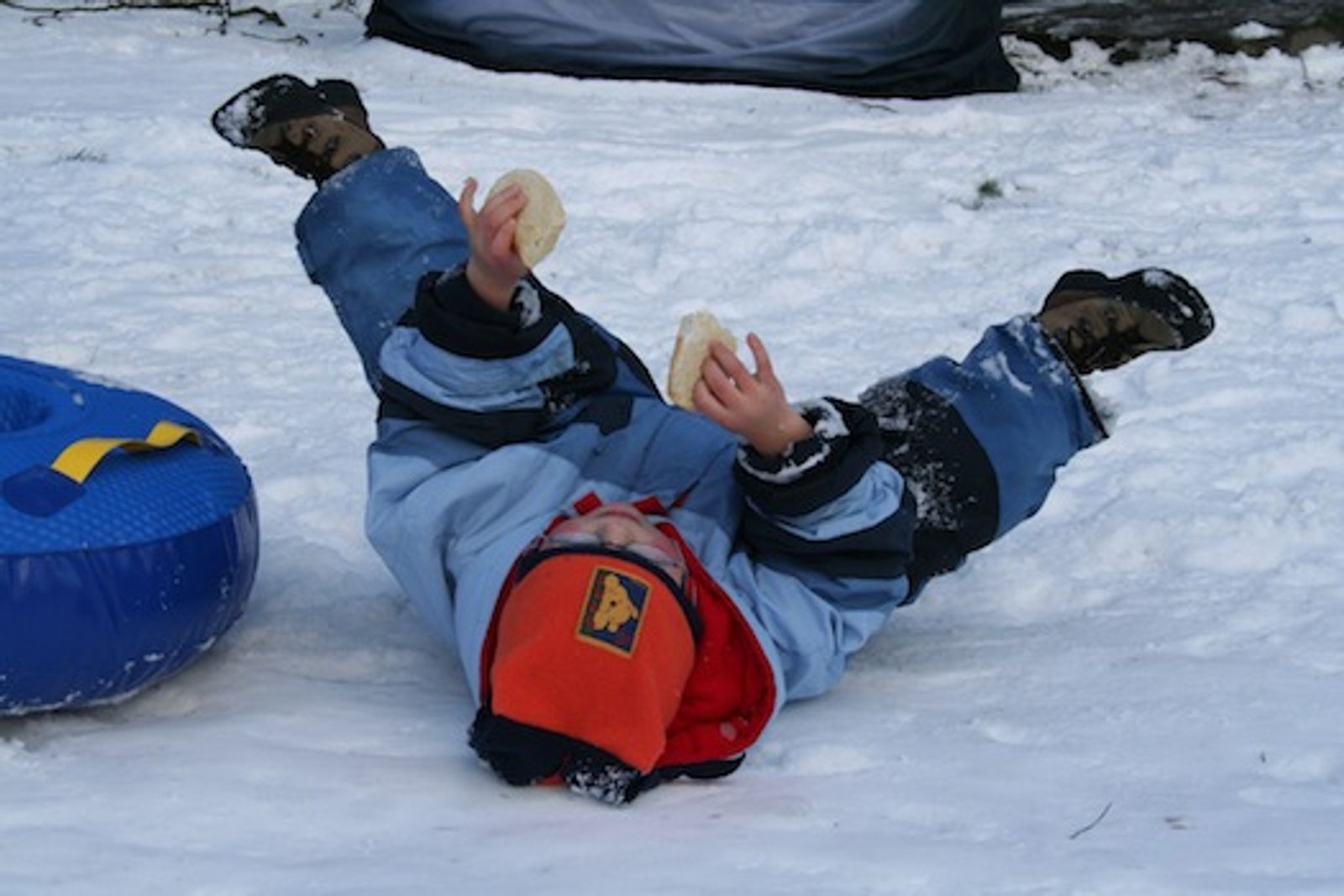 Rückenlandung beim rodeln