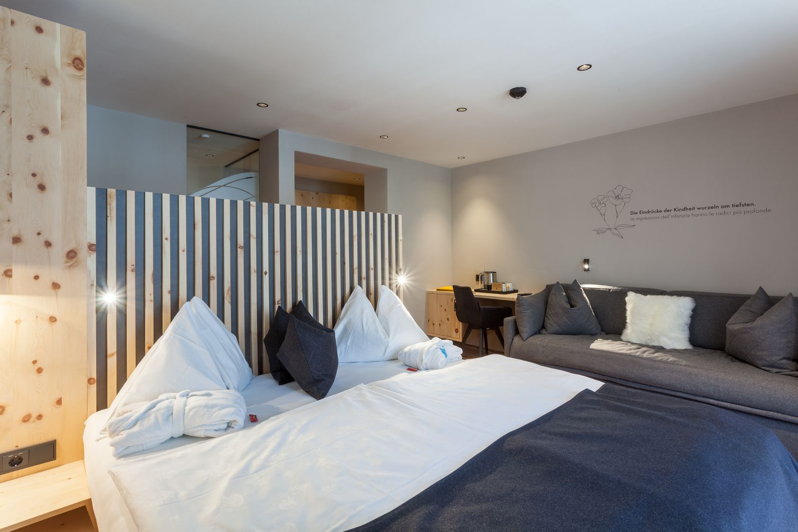 Enzian image 1 - Familotel Südtirol Huber
