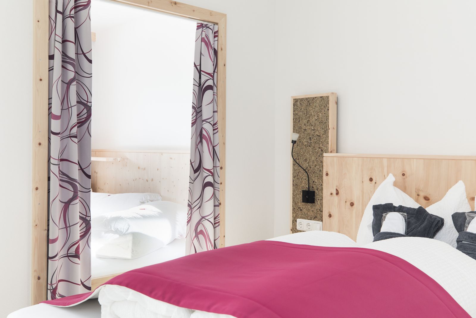 Zirbensuite  image 3 - Familotel Tirol Almfamilyhotel Scherer