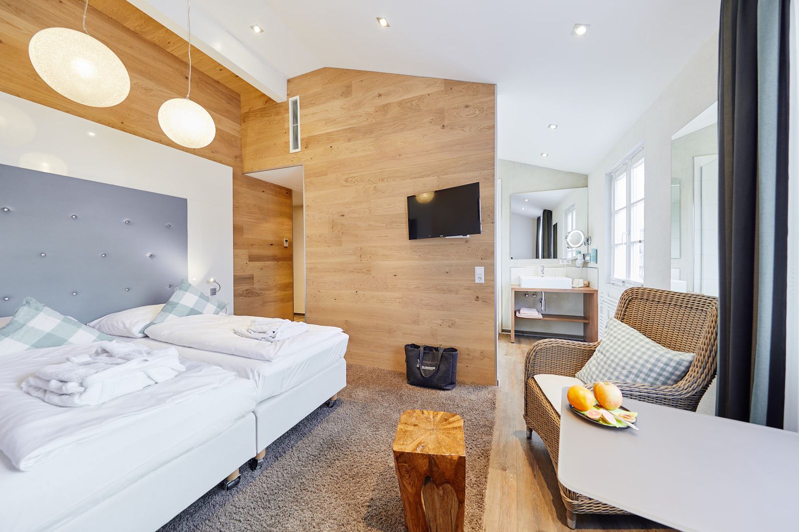 Doppelzimmer Standard /Klimaanlage image 3 - Die Reichsstadt