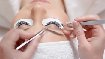 Wimpern färben