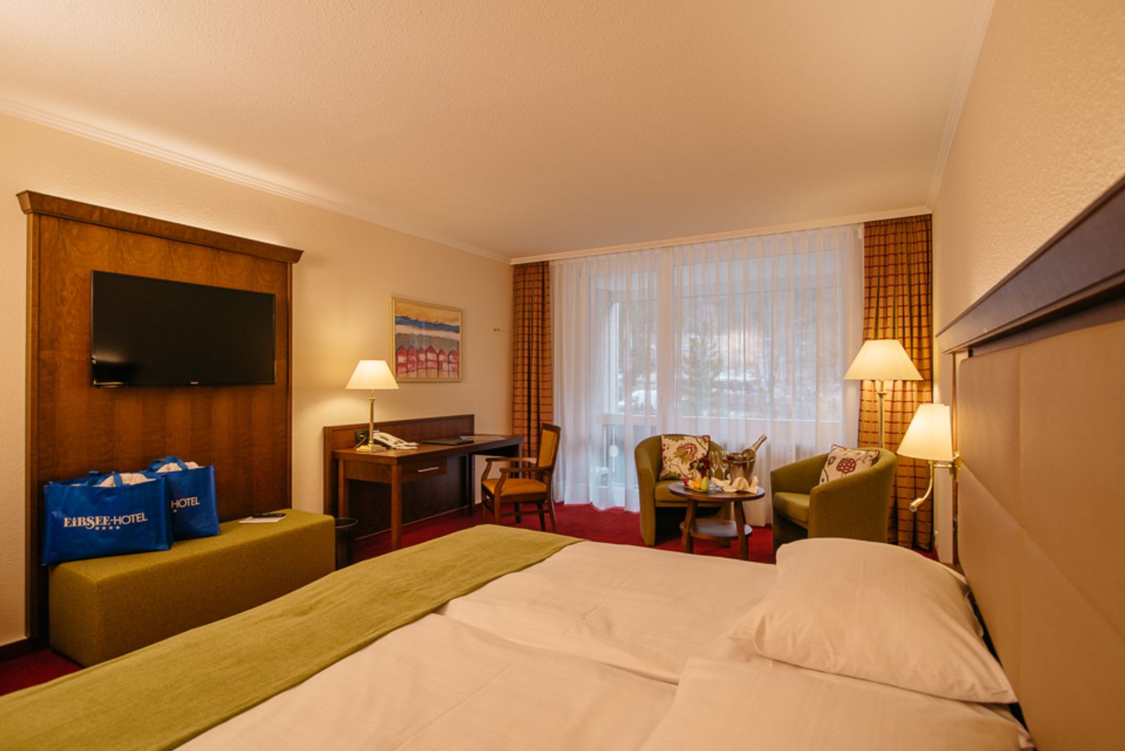 Doppelzimmer Lärchwald image 1 - Eibsee Hotel