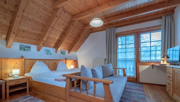 Double room with balcony  room image #2