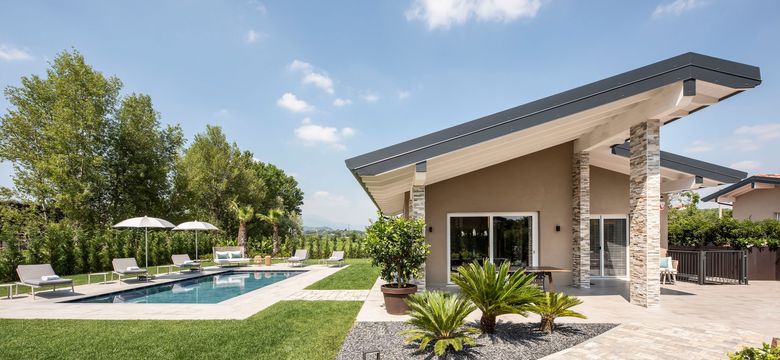 Quellenhof Luxury Resort Lazise: Garden Pool Villa image #1