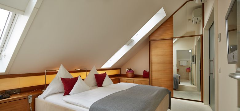 thermal retreat & wellness resort DAS MÜHLBACH: Galeriesuite image #3