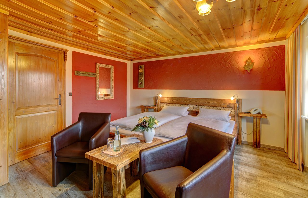 Zimmer für Familien - Im Preis enthalten sind Frühstücksbuffet, Mittagssnack-Buffet und Abendessen.
