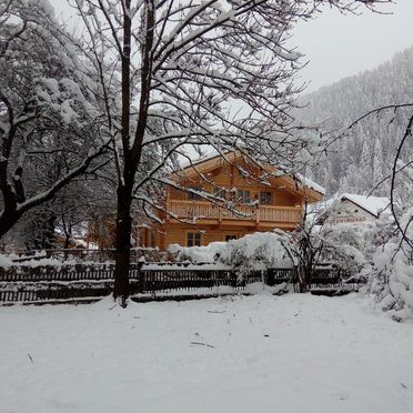 Winter, Schlosswirt Chalet I, Grosskirchheim, Kärnten, Carinthia , Austria