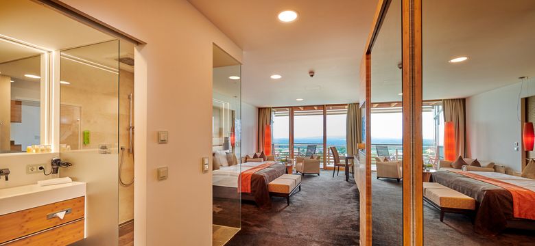 Spa & Genuss Resort Der Birkenhof : See Suite 48qm mit Balkon image #1