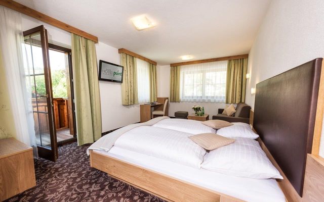 Accommodation Room/Apartment/Chalet: Double room comfort with balcony 