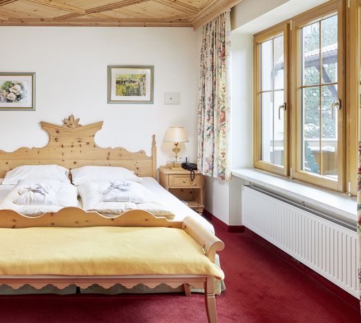 ALPENGAMS image 2 - Familotel Zugspitze Hotel Tirolerhof