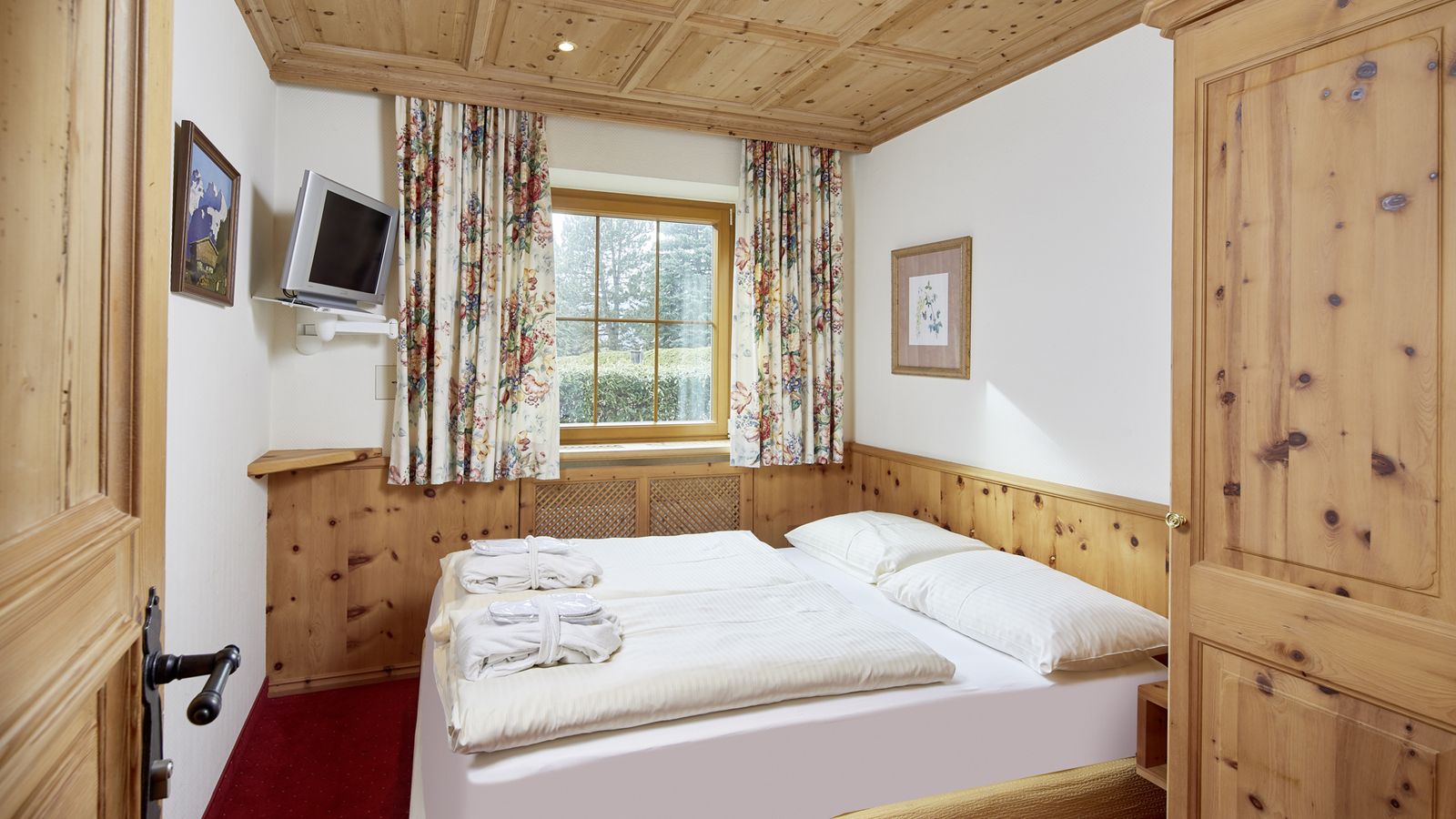 ALPENGAMS image 8 - Familotel Zugspitze Hotel Tirolerhof