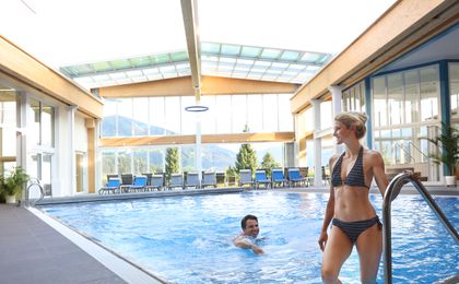Schlosshotel Lacknerhof - Wellnesshotel - Poollandschaft
