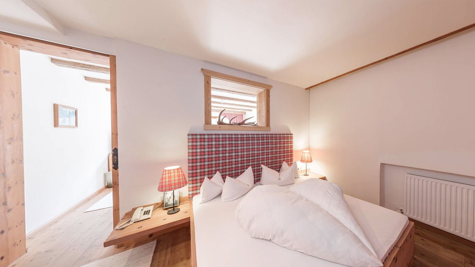 Suite Zwitserse grenen image 4 - Lechquell Hotel Post