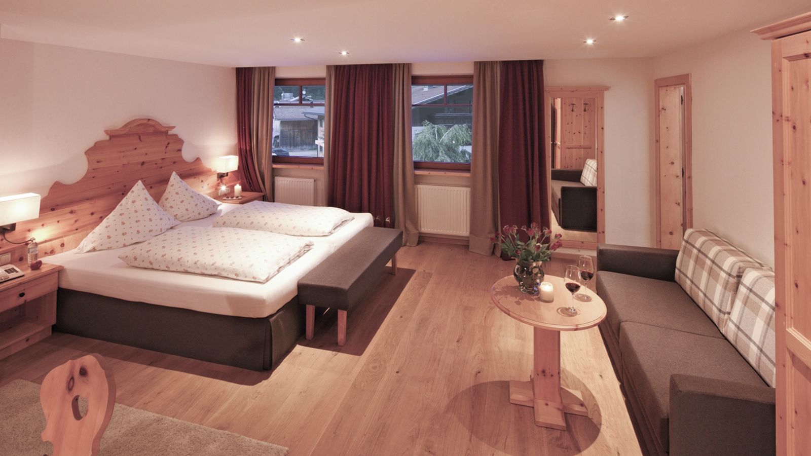 Junior Suite Zirbe image 1 - Lechquell Hotel Post