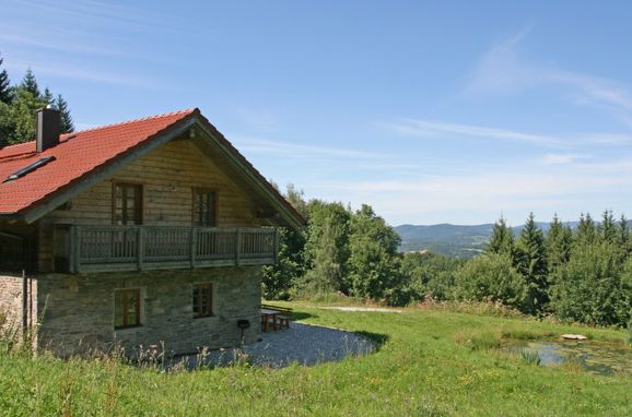 Außen Sommer 1 - Hauptbild, Ferienchalet Waldhaus in Kollnburg, Kollnburg, Bayerischer Wald, Bayern, Deutschland