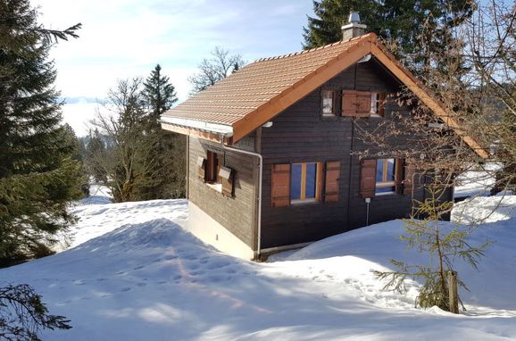 Außen Winter 25 - Hauptbild, Ferienchalet de la Vue des Alpes im Jura, La Vue-des-Alpes, Jura, Jura, Schweiz