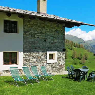 Outside Summer 3, Casa pra la Funt, Sampeyre, Piemont, Piedmont, Italy