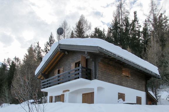 Outside Winter 18 - Main Image, Chalet Edelweiss in La Tzoumaz, La Tzoumaz, Wallis, Valais, Switzerland