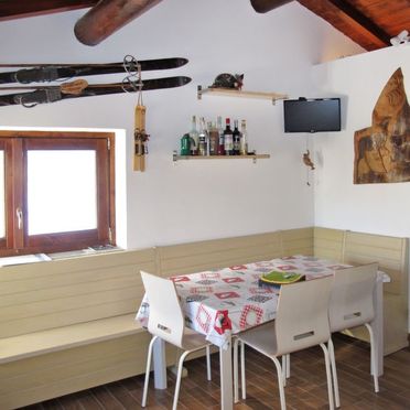 Inside Summer 5, Rustico la tana del lupo, Gera Lario, Comer See, Lombardy, Italy